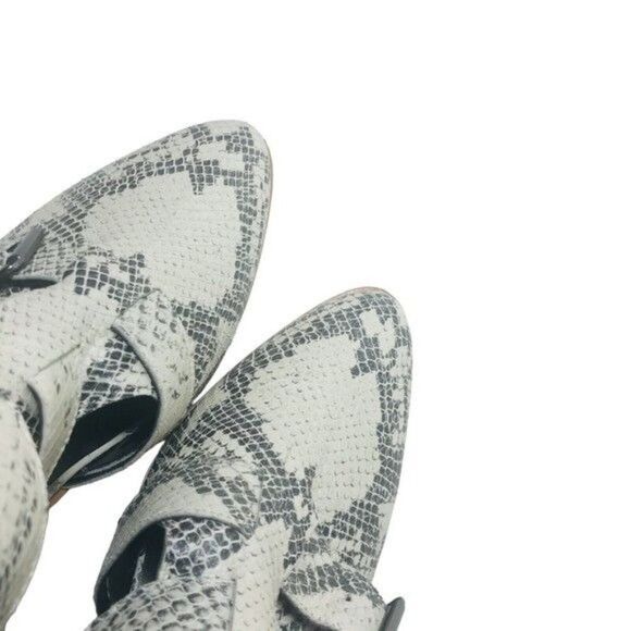 CREVO Jessamine Snake Embossed Genuine Leather Ankle Boots Size 10 NWOT - Picture 6 of 7